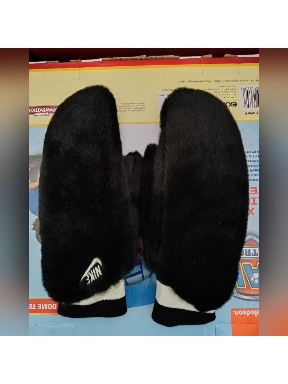 Nike Sportswear Womens Warm Fuzzy Mittens
